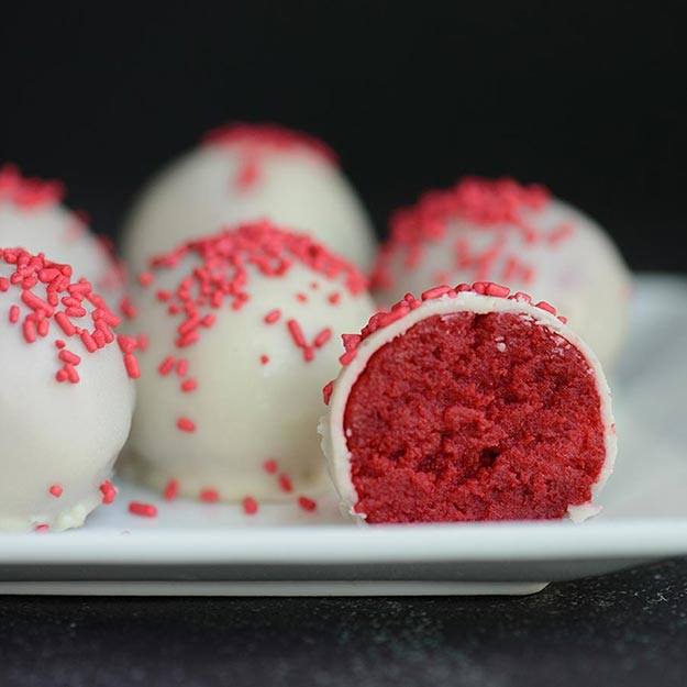 Red Velvet Cake Balls For Valentine's Day 