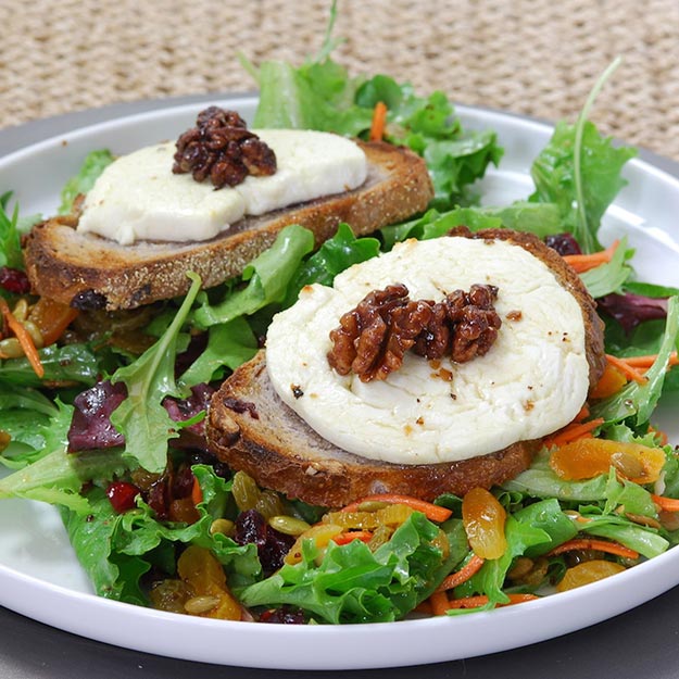 Warm Goat Cheese Crostini Salad Appetizer