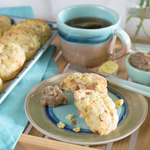 Cheddar and Bacon Buttermilk Biscuits Recipe | Gourmet Food World