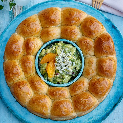 Easter Bread Buns Wreath Recipe | Gourmet Food World