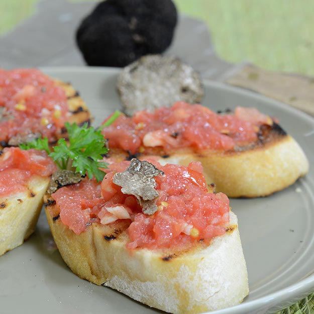  fresh truffle crostini