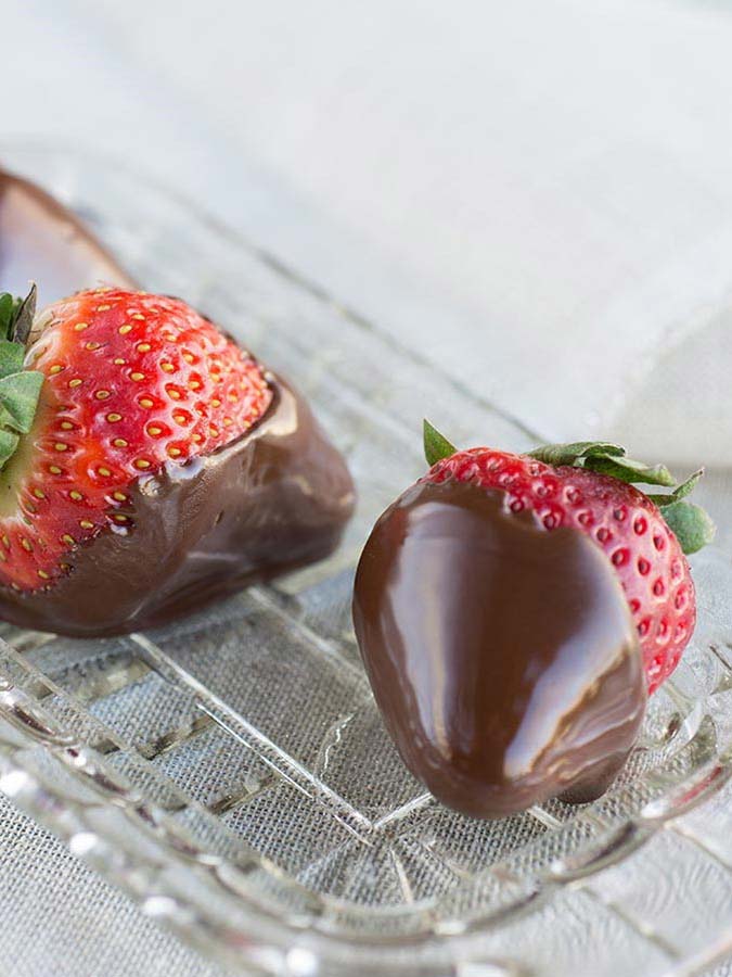 Tempered Chocolate Strawberries