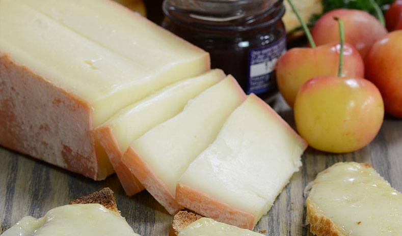  delicious cheeses on a board fall theme tablscape