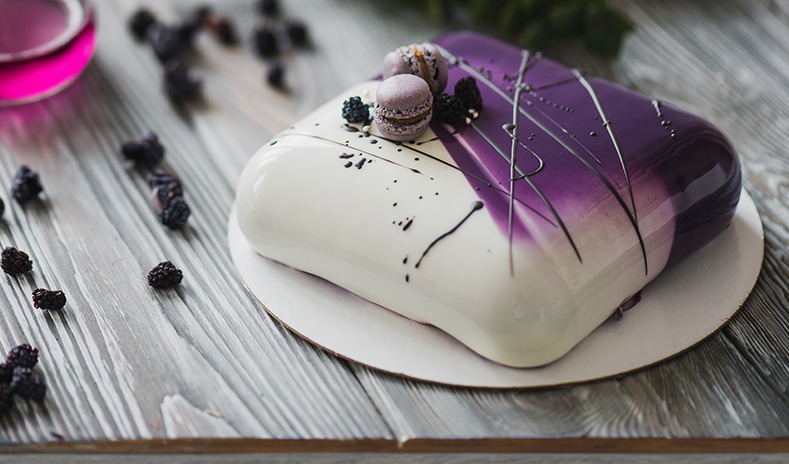 glazed cakes